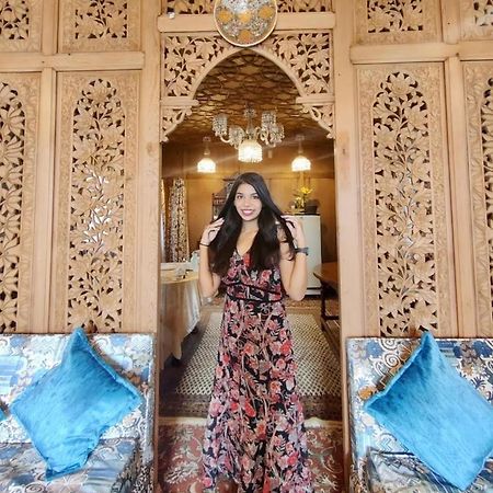 فندق Exotic Young Shreen Houseboat Srīnagar المظهر الخارجي الصورة