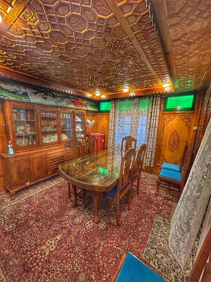 فندق Exotic Young Shreen Houseboat Srīnagar المظهر الخارجي الصورة