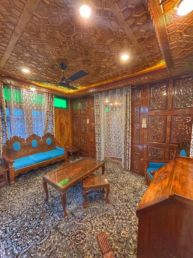 فندق Exotic Young Shreen Houseboat Srīnagar المظهر الخارجي الصورة
